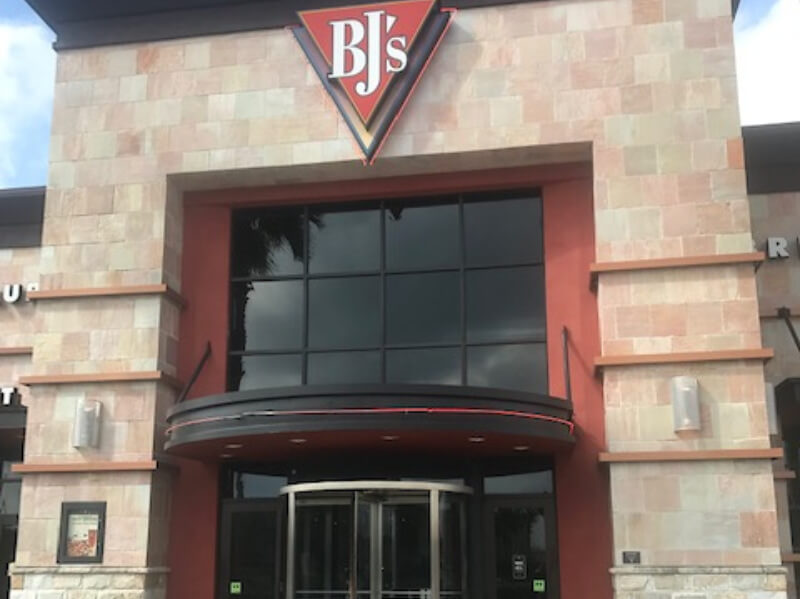 Deep Dish Pizza, BBQ & Seafood Options + More Baton Rouge, LA 70836